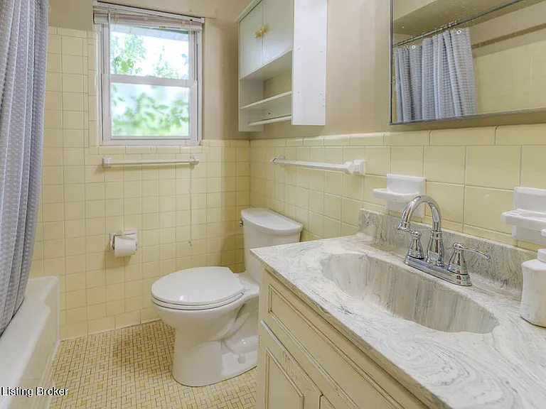 2713 Riedling Dr #2 — Photo 19