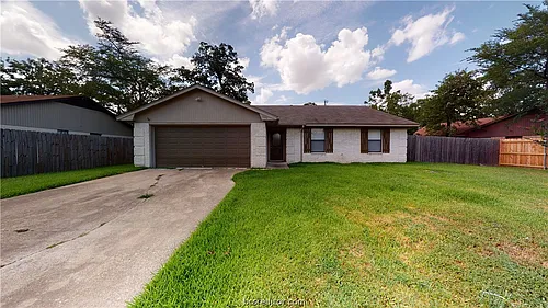 1003 Val Verde Dr Photo 1