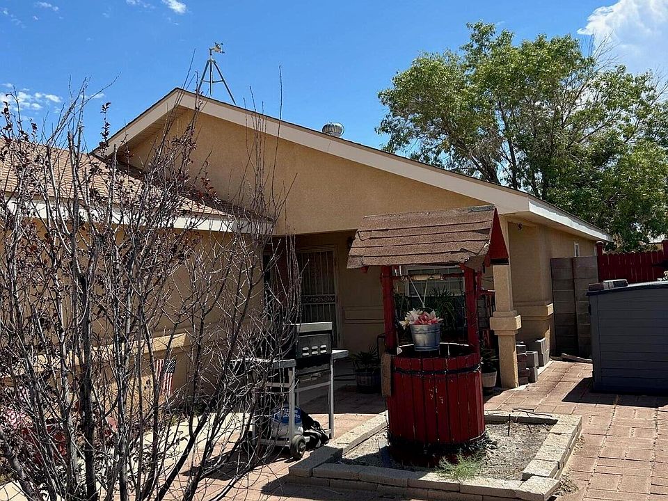 2nd image of 1284 Pandora Dr SW