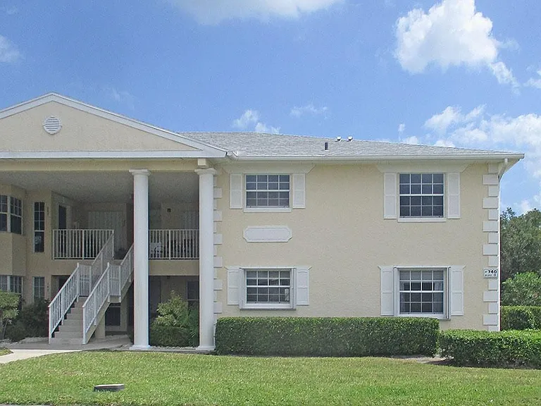 740 Lake Orchid Cir #109 — Photo 41