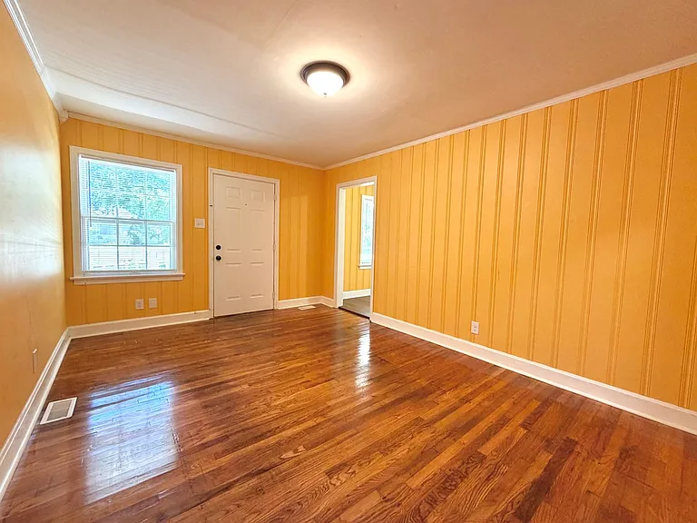 857 Greenwood Ave — Photo 6