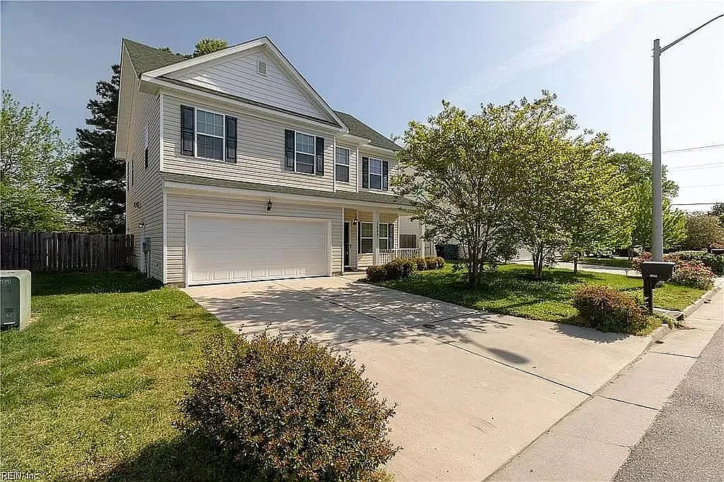 4 bed, 2.5 bath, 2196 sqft, $3,350 — Photo 1