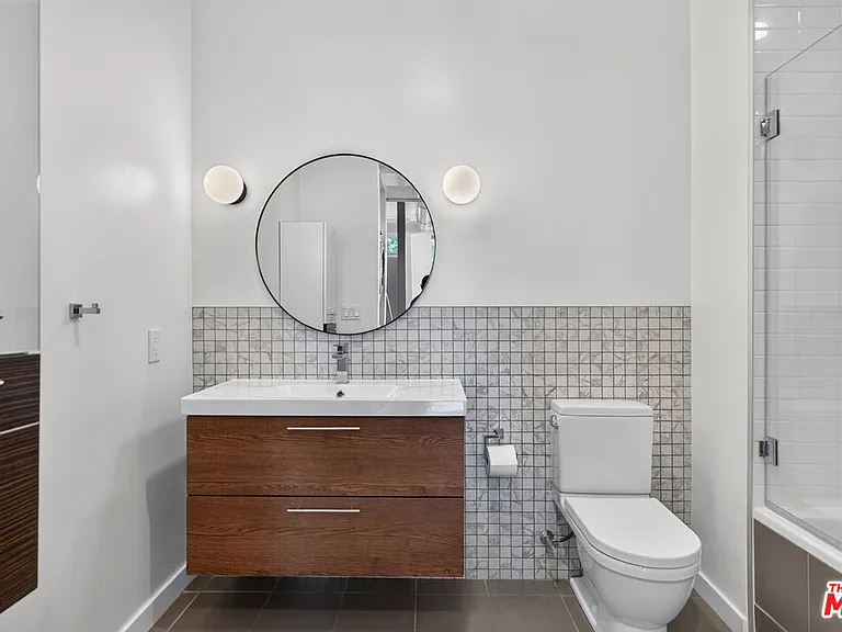1912 Broadway #103 — Photo 18