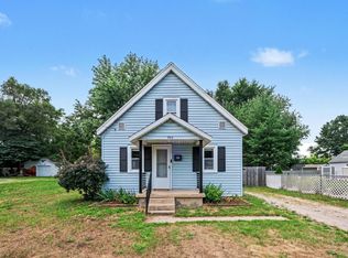 933 Benjamin Ave NE, Grand Rapids, MI 49503