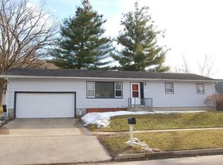 735 E Kinder St, Richland Center, WI 53581