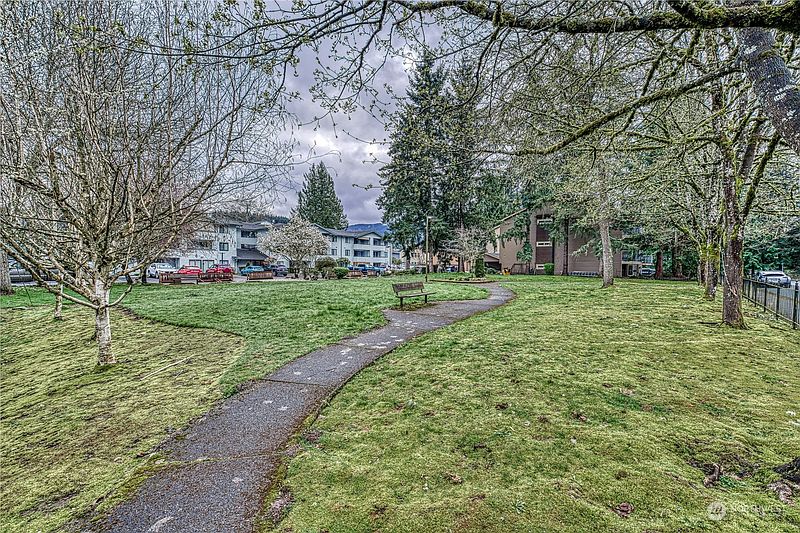 4th image of 750 3RD Avenue NW