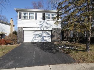 17807 Pebblewood Ln, Hazel Crest, IL 60429