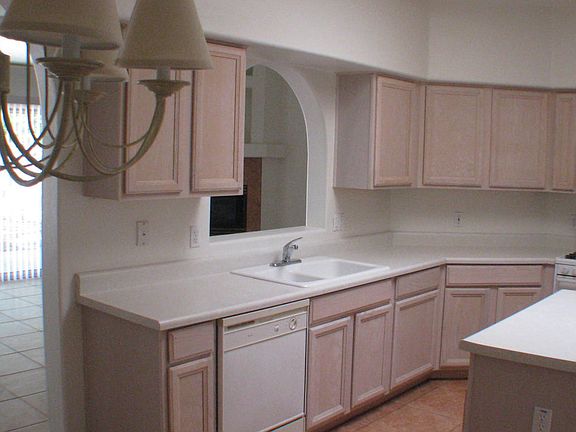 5th image of 11639 N 114th Pl