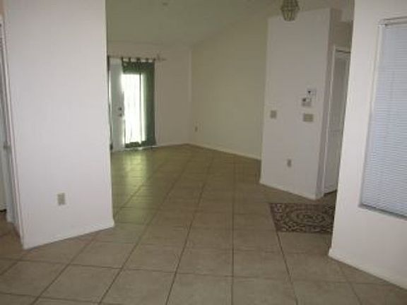 3rd image of 2138 Greystone Trl