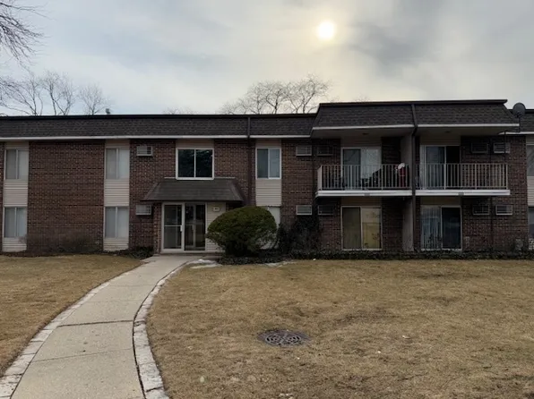 1087 Miller Ln APT 205, Buffalo Grove, IL 60089