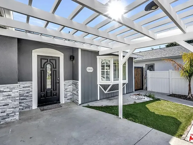 28040 Ermine Pl — Photo 7