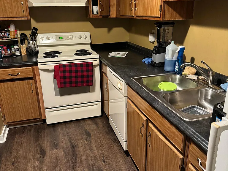 860 Southbridge St #1 — Photo 8