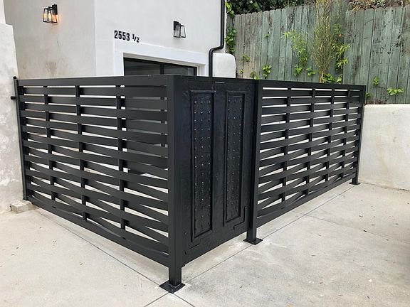 gate to house