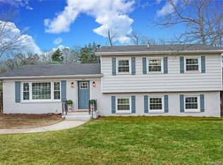 3025 Dunaire Dr, Charlotte, NC 28205