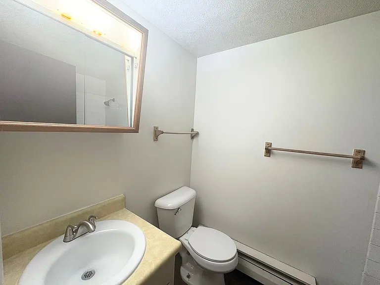 1106 McLean — Photo 7
