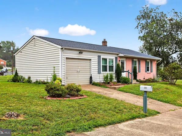 253 Green St, Souderton, PA 18964