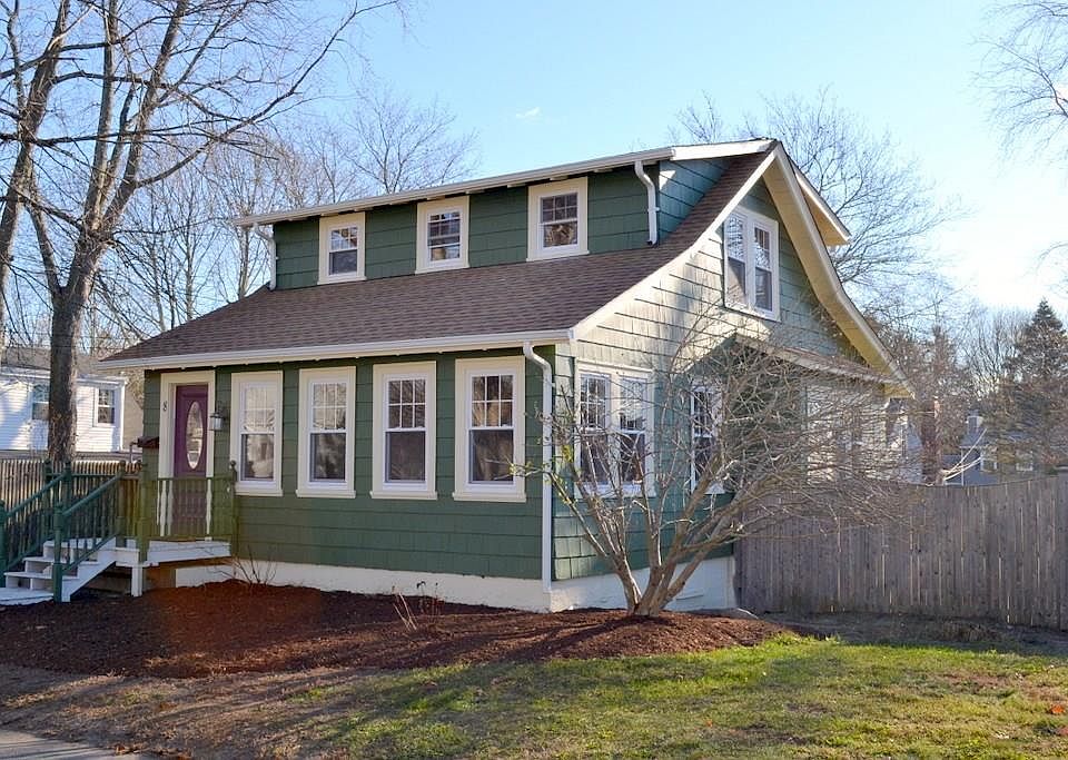 1st image of 8 Juniper St