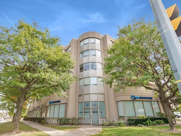 555 Wilson Heights Blvd #305, Toronto, ON M3H 6B5