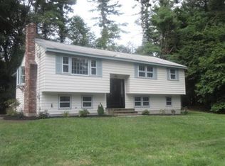 5 Farnham Rd, Rowley, MA 01969