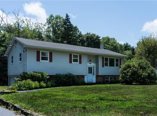 20 Edinburgh Rd, Middletown, NY 10941