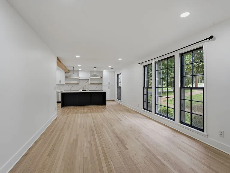 714 Davidson Rd — Photo 5