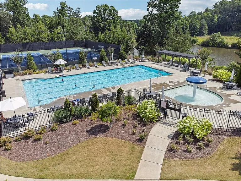 4055 Starwood Dr — Photo 45