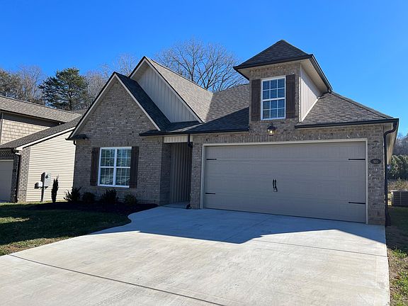 5th image of 912 E Beaver Creek Dr