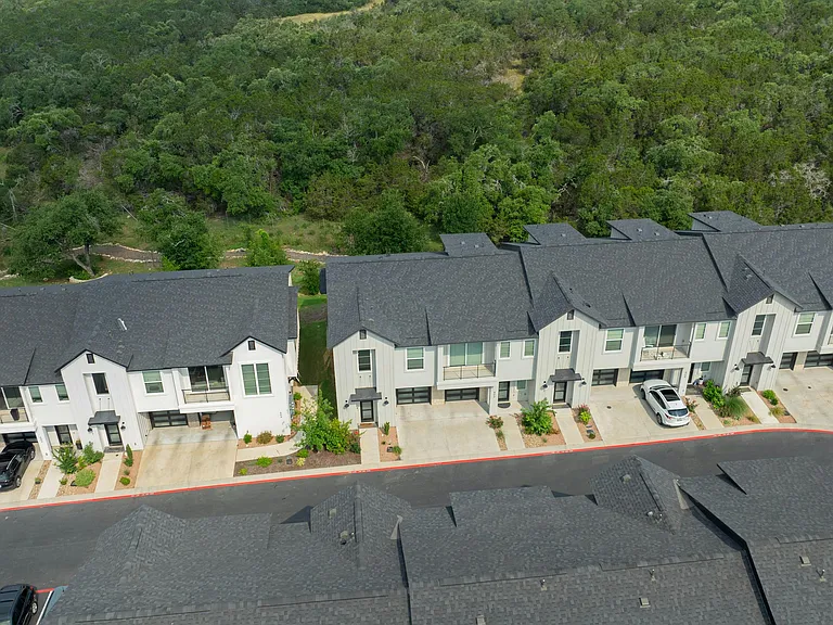 12001 Vista Parke Dr #401 — Photo 25