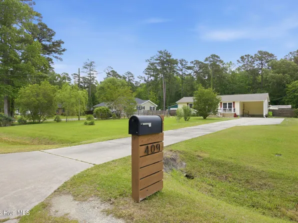 409 Bradford Drive, New Bern, NC 28560