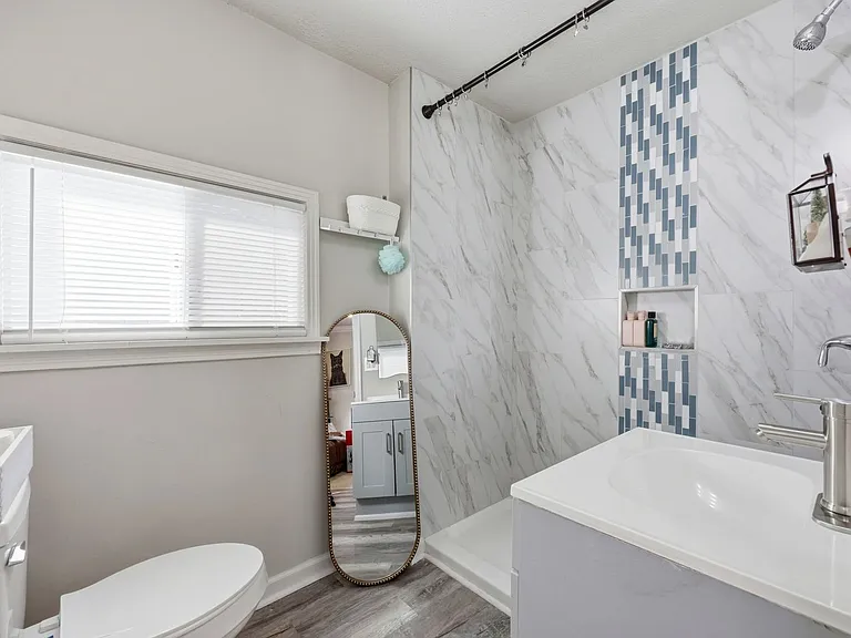 5327 Lexington Ave — Photo 27