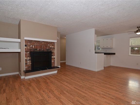 4th image of 401 Lakewood Ct SE