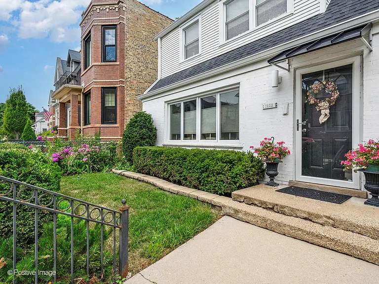 1222 W Lill Ave — Photo 23