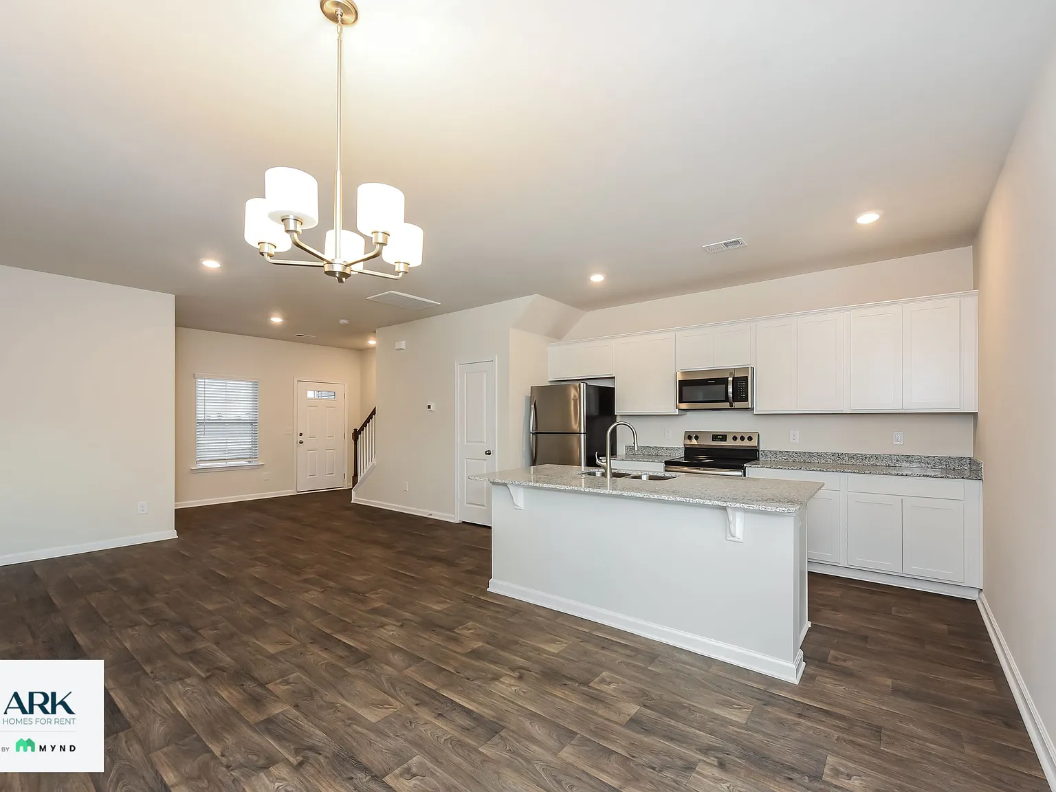 2 bed, 2.5 bath, 1428 sqft, $1,599 — Photo 3