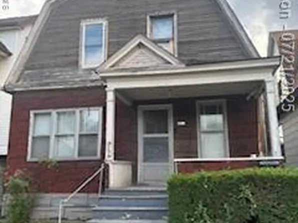 3743 Bushey St, Detroit, MI 48210