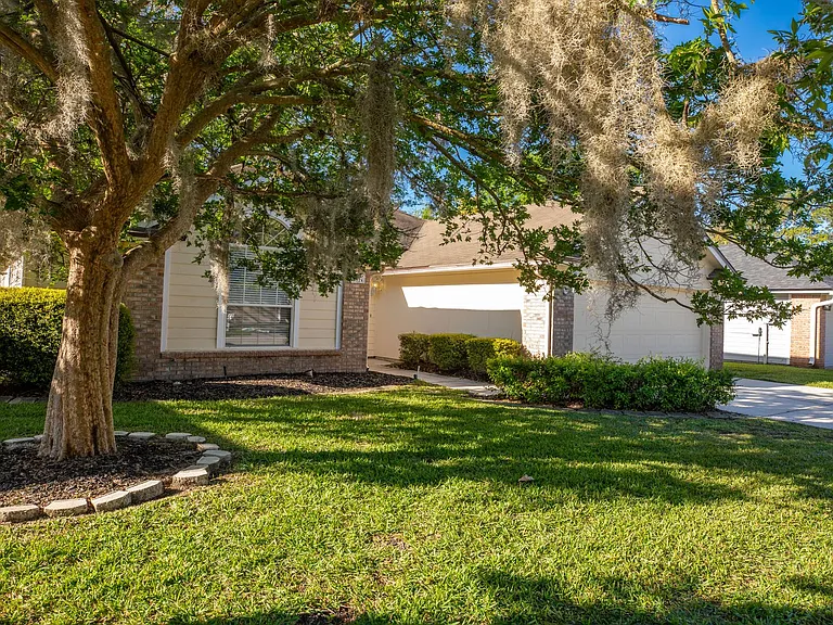4114 Bald Eagle Ln — Photo 2