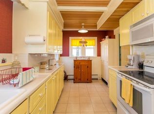 10 Lower Beach Rd, Saco, ME 04072