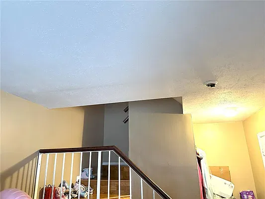 Sold by Remax Edge | media 10