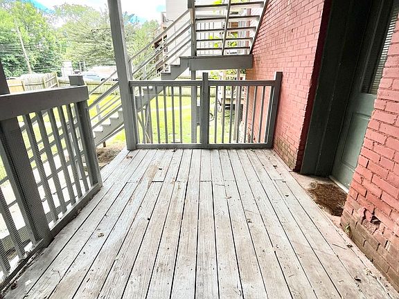 5th image of 1111 S 1st St APT 2