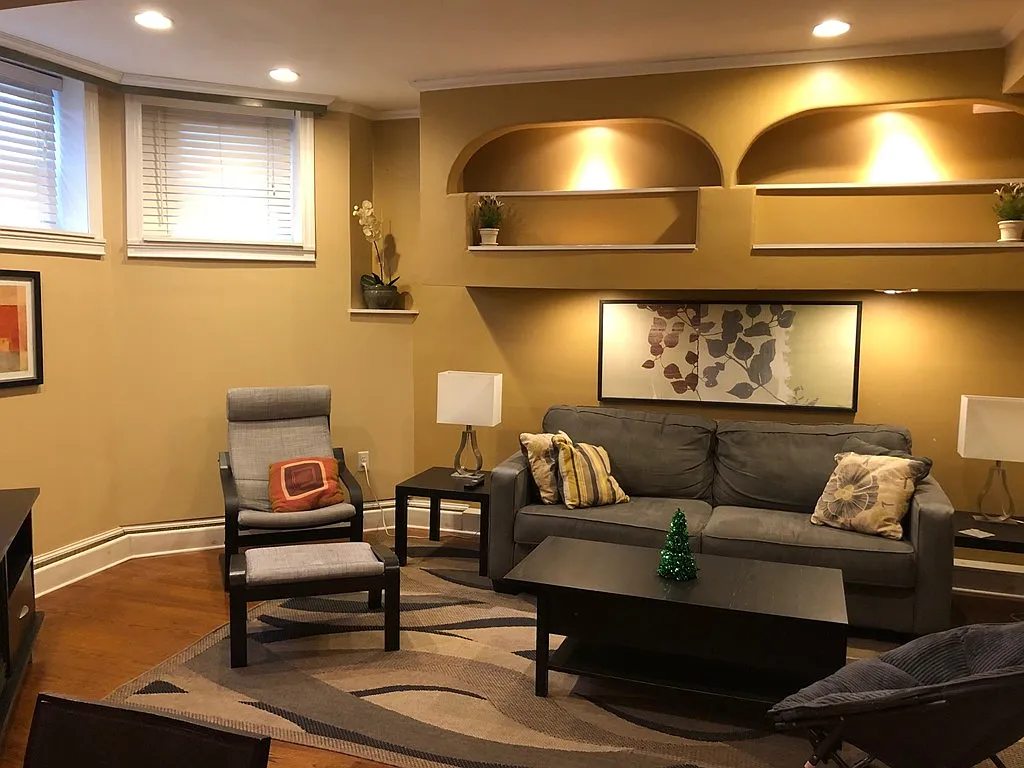 2 bed, 685 sqft, $3,500 — Photo 1