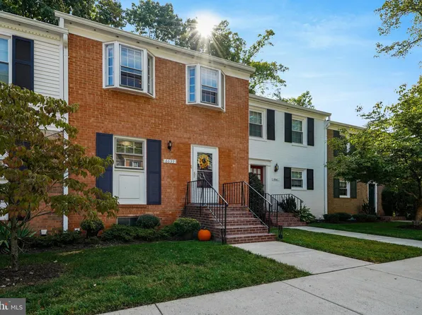 6639 Burlington Pl, Springfield, VA 22152