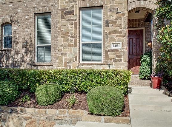 2nd image of 2454 Sunderland Ln