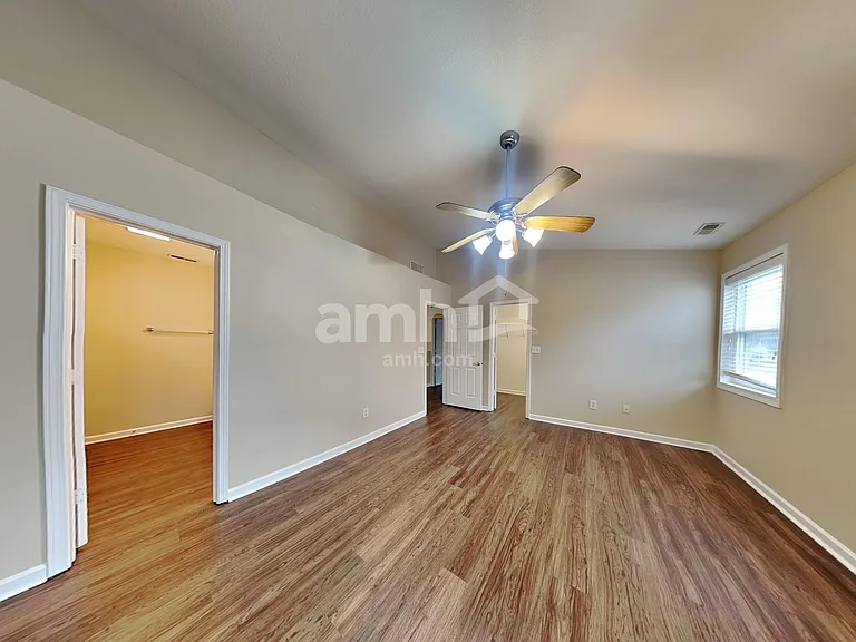 12523 Doe Ln — Photo 11