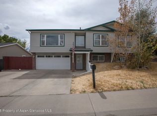 1553 E 12th St, Rifle, CO 81650