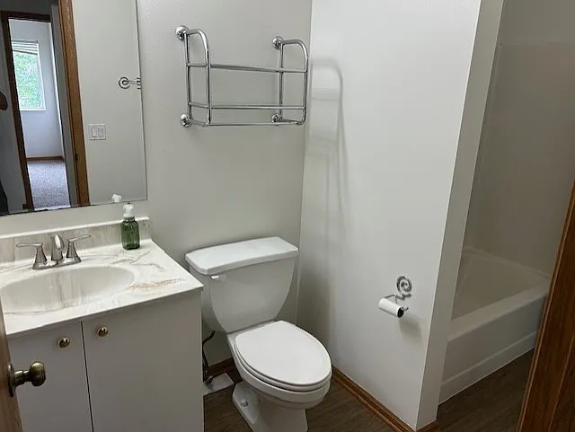 727 Elm Ln #206 — Photo 9