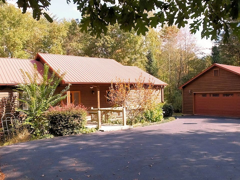 1st image of 125 Woods Dr