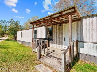 2526 Pinewood Dr, Chipley, FL 32428