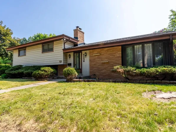 5256 North 108th COURT, Milwaukee, WI 53225