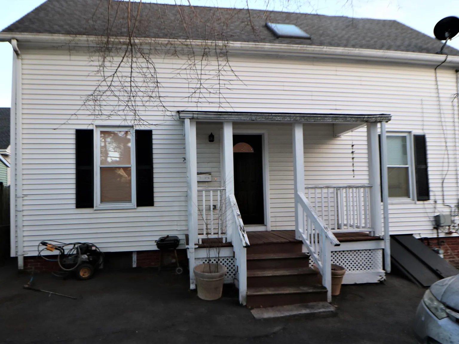 Lynn, Ma 01904 - 3 Br 2 Ba Single-Family Home — Photo 1