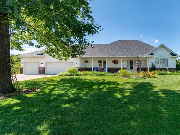 2530 Southcrest Ave E, Maplewood, MN 55119