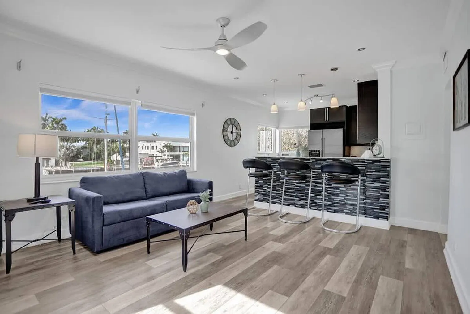 1 bed, 1.0 bath, 613 sqft, $2,886 — Photo 3